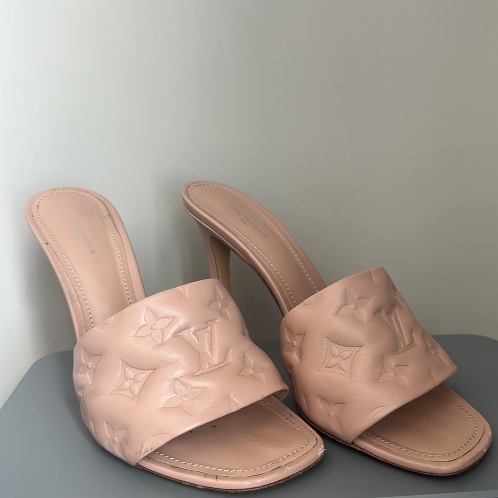 Louis Vuitton Revival Mule in Beige size 40